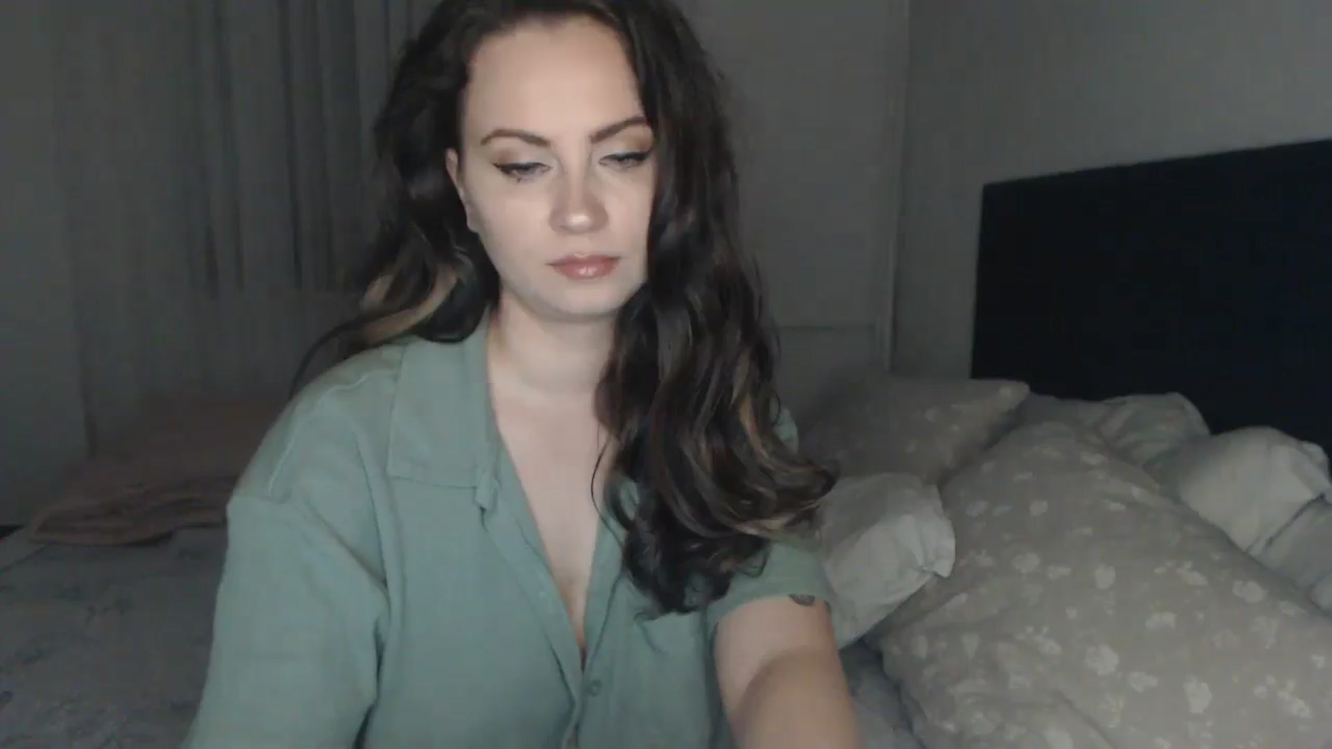 Gallery image thumbnail from ASweetJessie's myfreecams stream on, 05/25/2024, 19:29 image 6 of 20