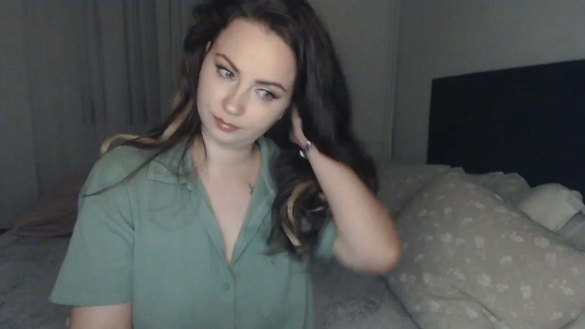 Gallery image thumbnail from ASweetJessie's myfreecams stream on, 05/25/2024, 19:29 image 1 of 20