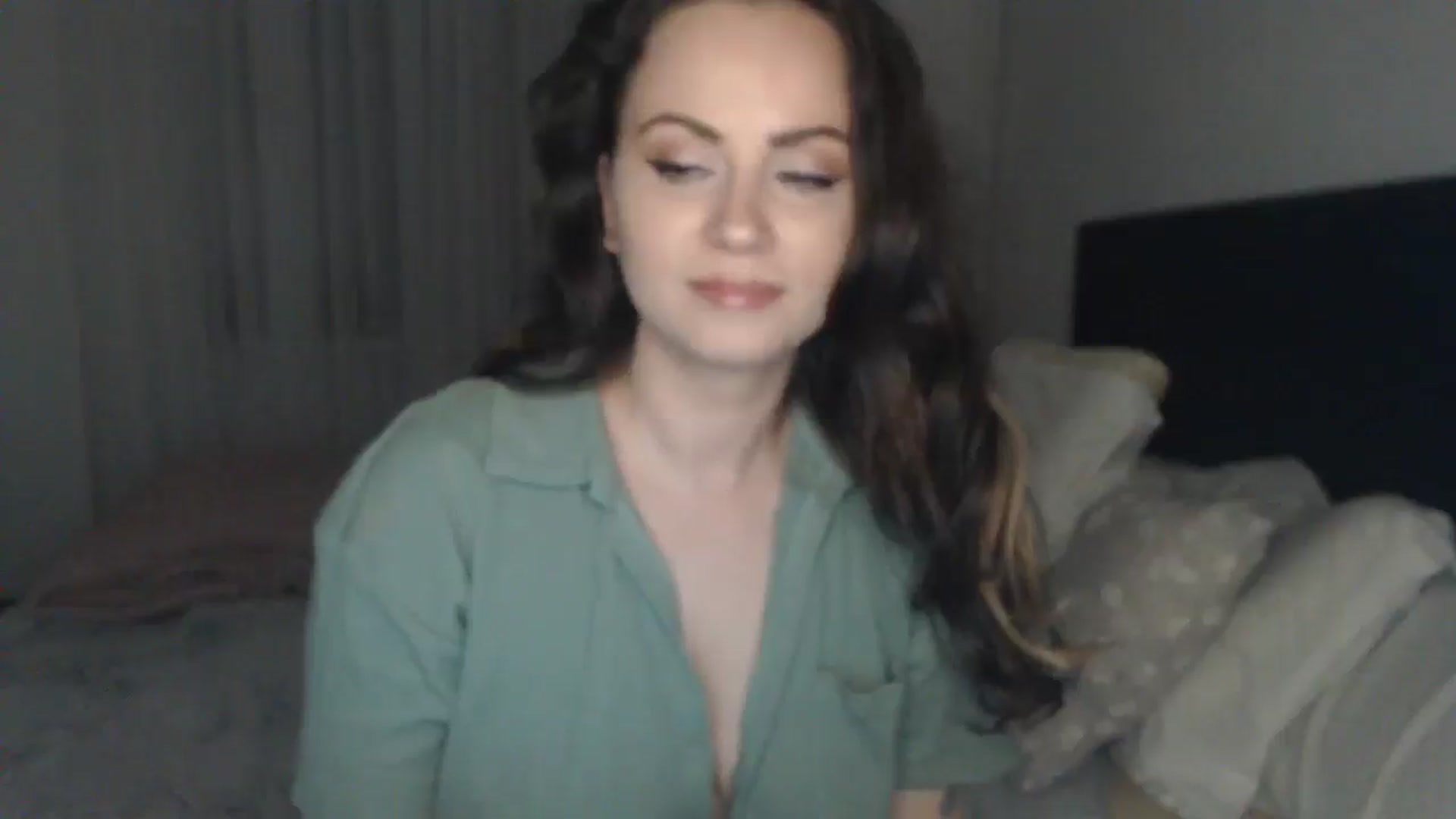 Gallery image thumbnail from ASweetJessie's myfreecams stream on, 05/25/2024, 19:29 image 13 of 20
