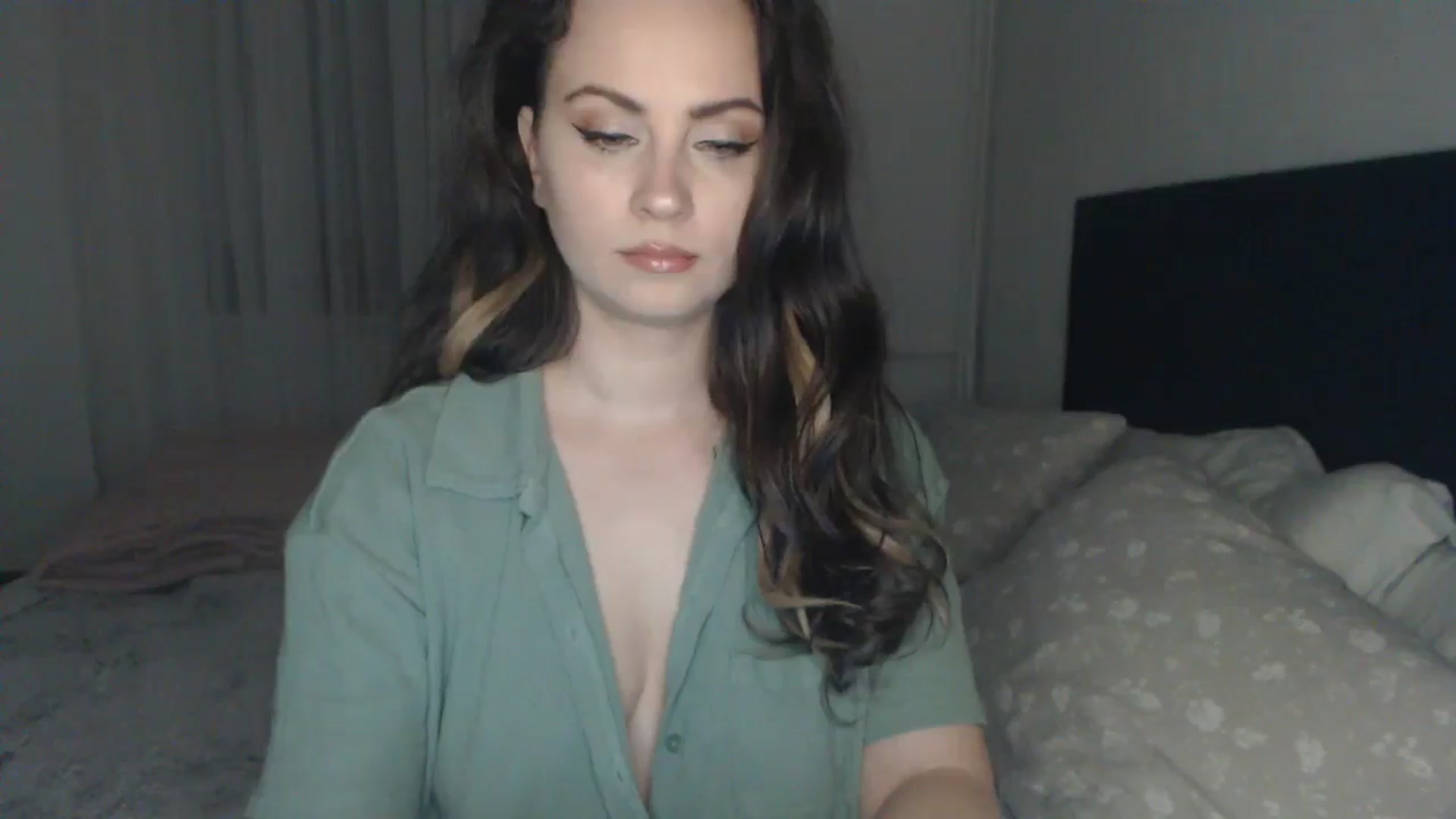 Gallery image thumbnail from ASweetJessie's myfreecams stream on, 05/25/2024, 19:29 image 7 of 20