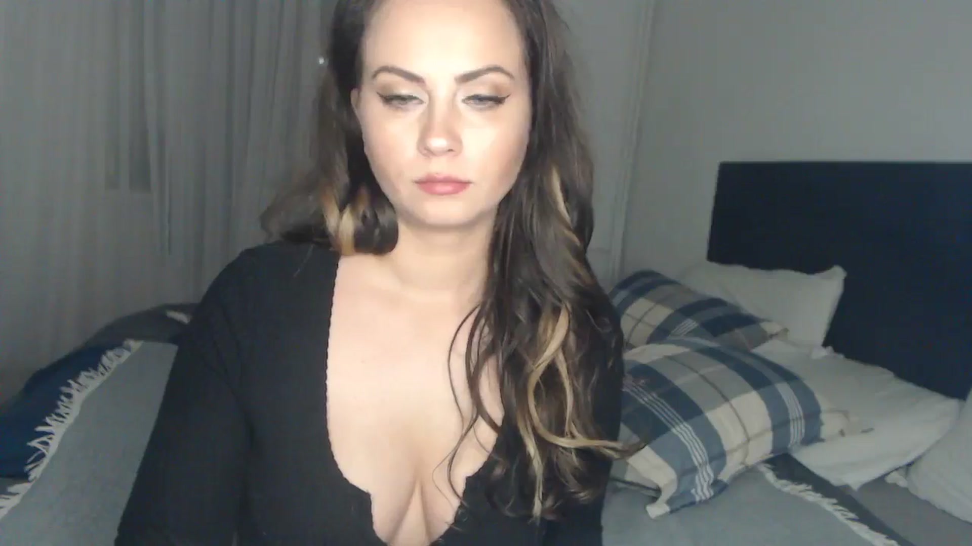 Gallery image thumbnail from ASweetJessie's myfreecams stream on, 05/28/2024, 17:54 image 2 of 20