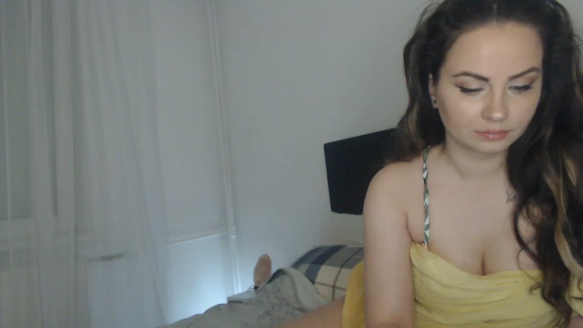 Gallery image thumbnail from ASweetJessie's myfreecams stream on, 06/06/2024, 16:41 image 2 of 20