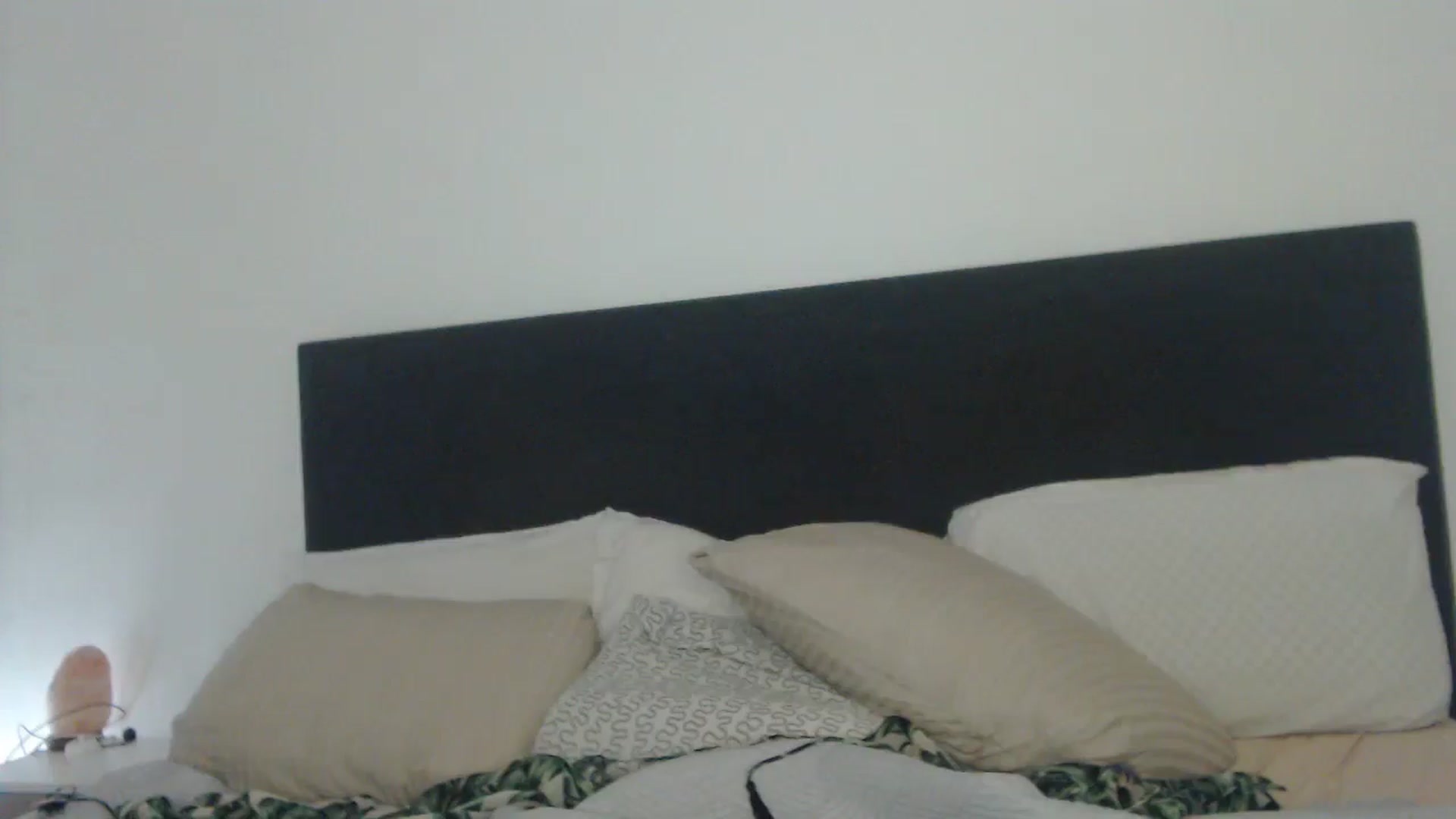 Gallery image thumbnail from ASweetJessie's myfreecams stream on, 06/18/2024, 15:27 image 15 of 20