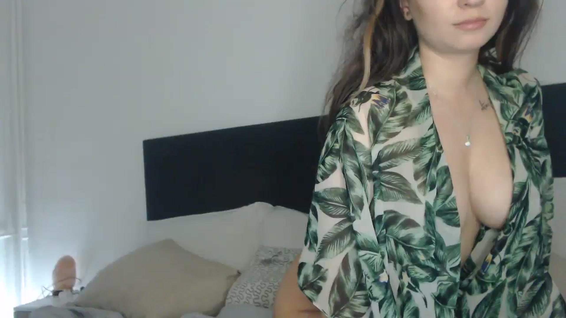 Gallery image thumbnail from ASweetJessie's myfreecams stream on, 06/18/2024, 18:55 image 18 of 20