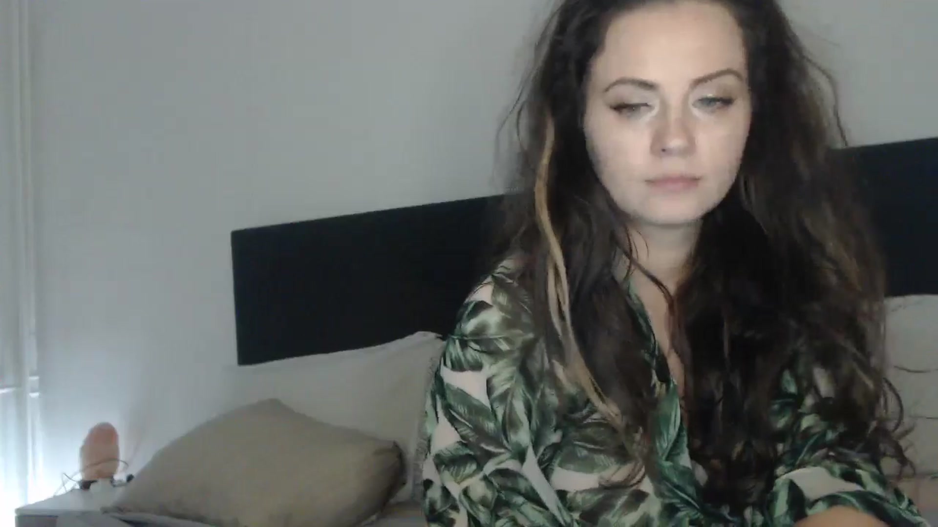 Gallery image thumbnail from ASweetJessie's myfreecams stream on, 06/18/2024, 19:27 image 17 of 20