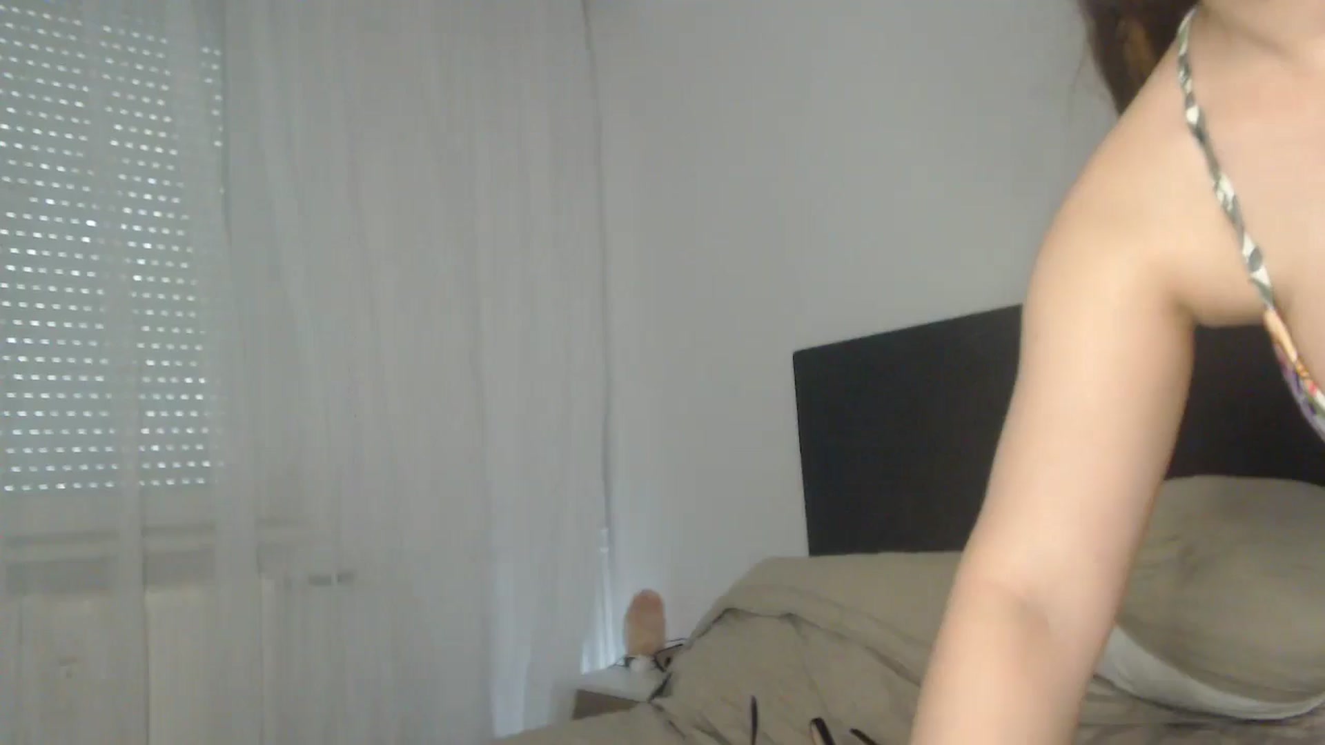 Gallery image thumbnail from ASweetJessie's myfreecams stream on, 07/20/2024, 15:40 image 10 of 20