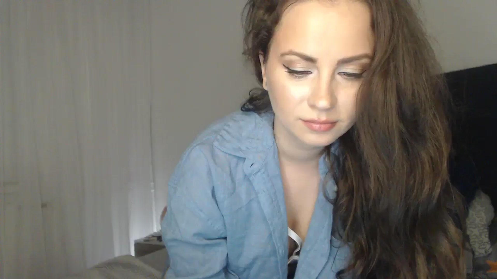 Gallery image thumbnail from ASweetJessie's myfreecams stream on, 07/28/2024, 16:04 image 18 of 20