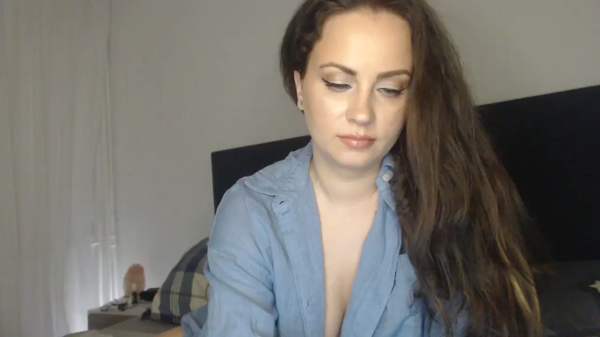 Gallery image thumbnail from ASweetJessie's myfreecams stream on, 07/28/2024, 19:17 image 17 of 20