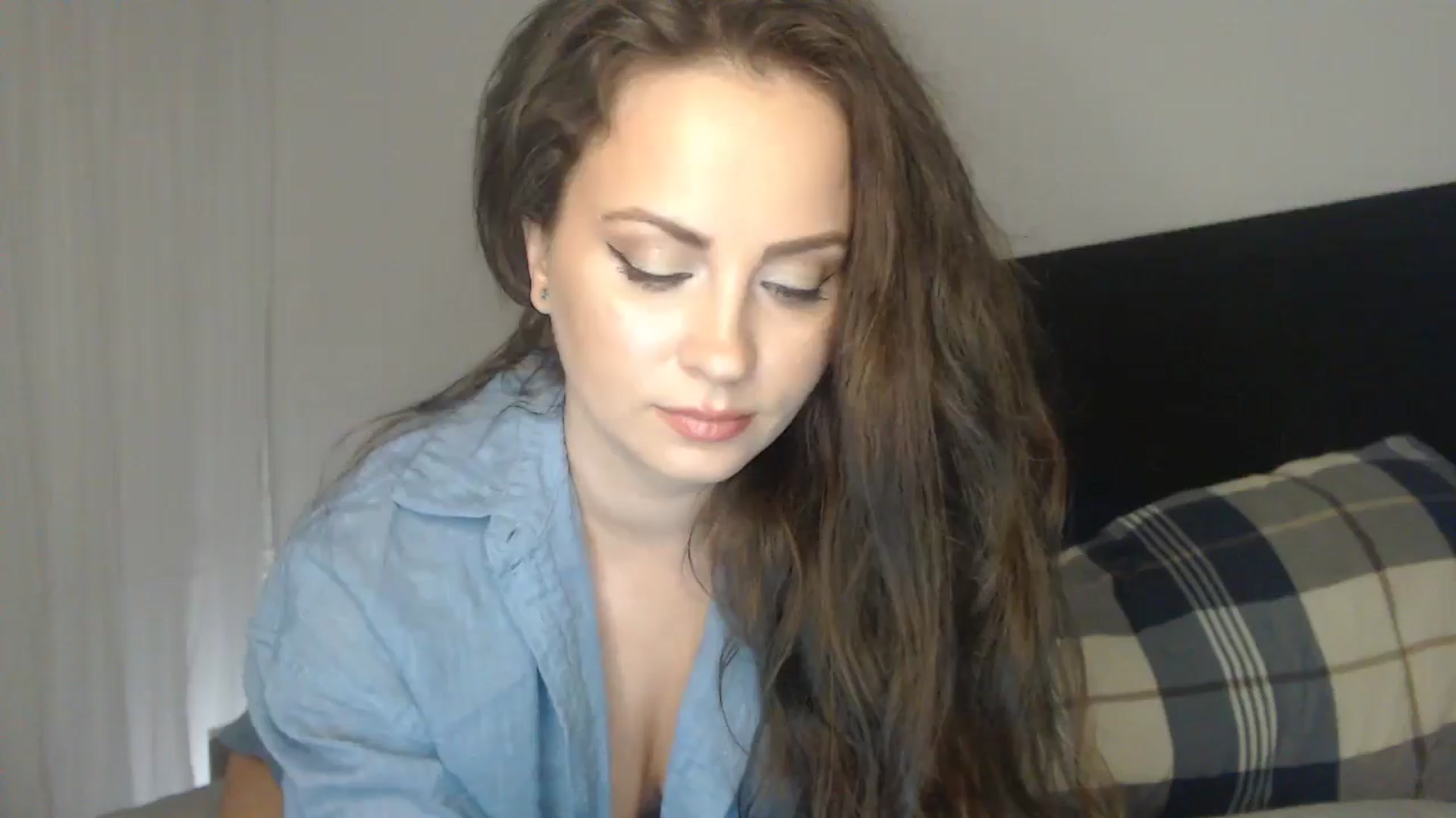 Gallery image thumbnail from ASweetJessie's myfreecams stream on, 07/28/2024, 19:17 image 6 of 20