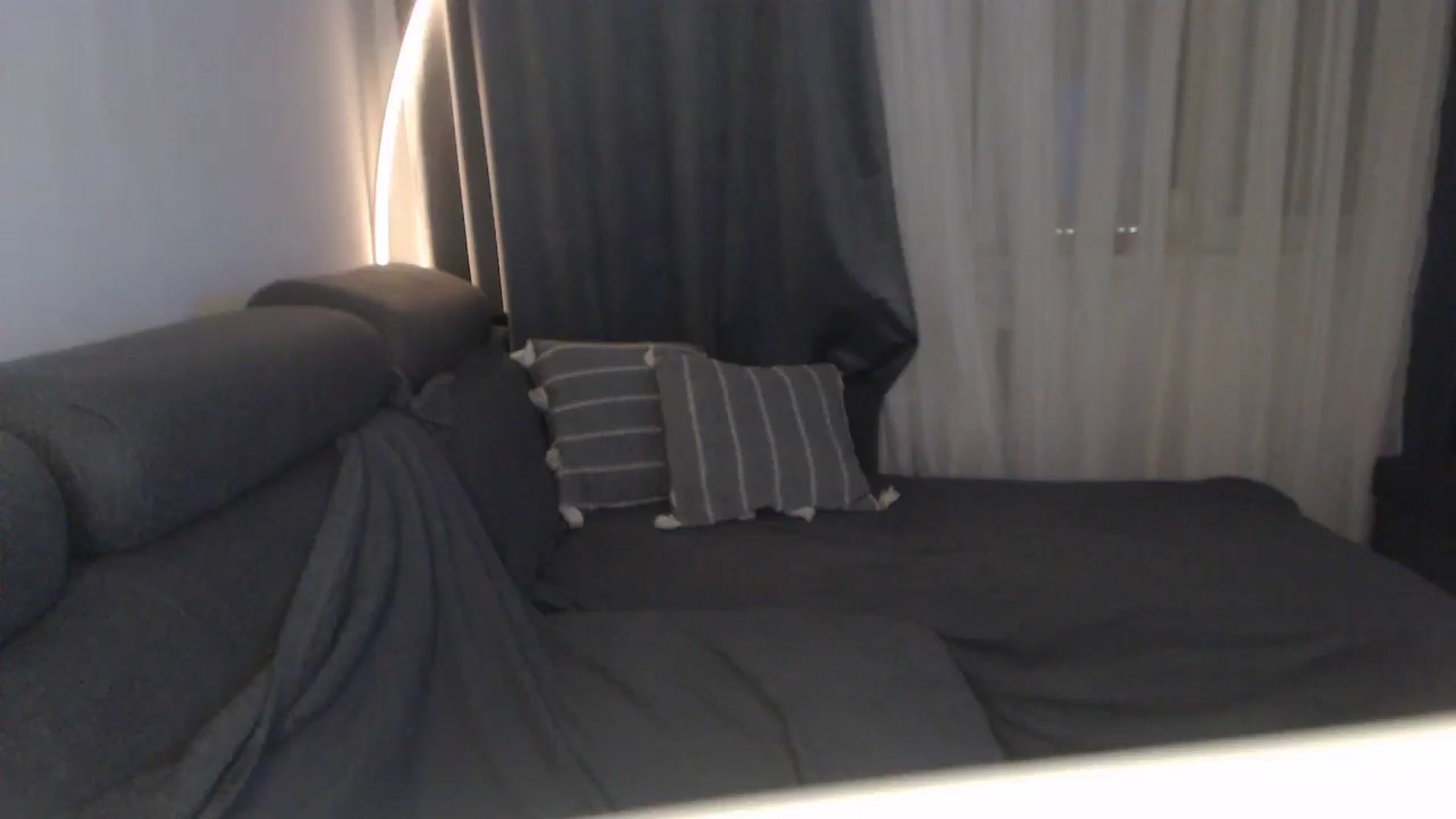Gallery image thumbnail from ASweetJessie's myfreecams stream on, 08/14/2024, 15:59 image 10 of 20