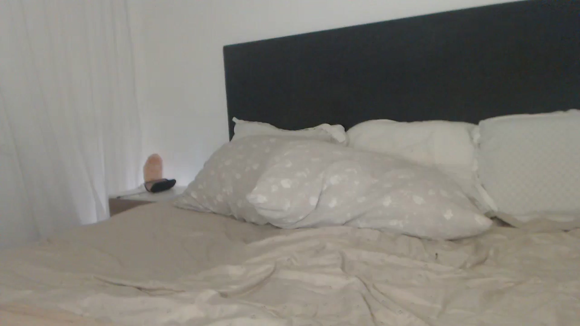 Gallery image thumbnail from ASweetJessie's myfreecams stream on, 08/17/2024, 14:04 image 12 of 20