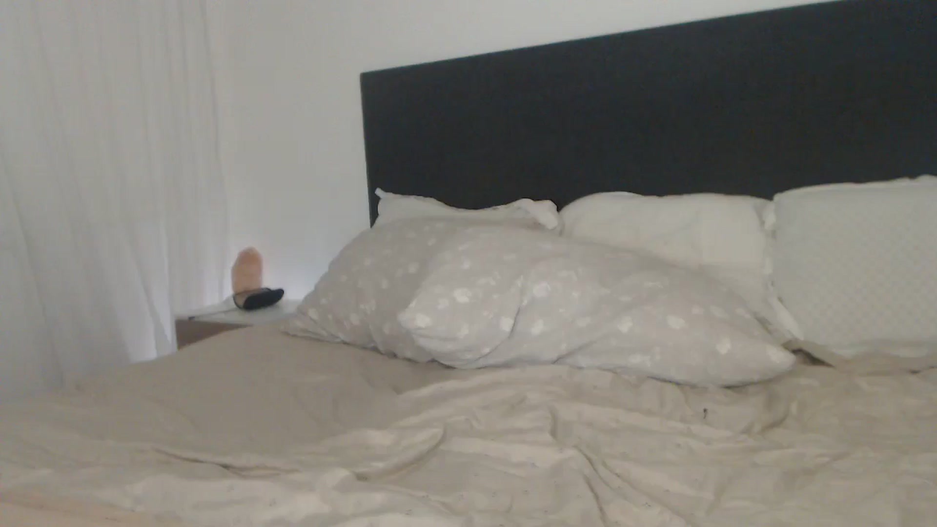 Gallery image thumbnail from ASweetJessie's myfreecams stream on, 08/17/2024, 14:04 image 5 of 20
