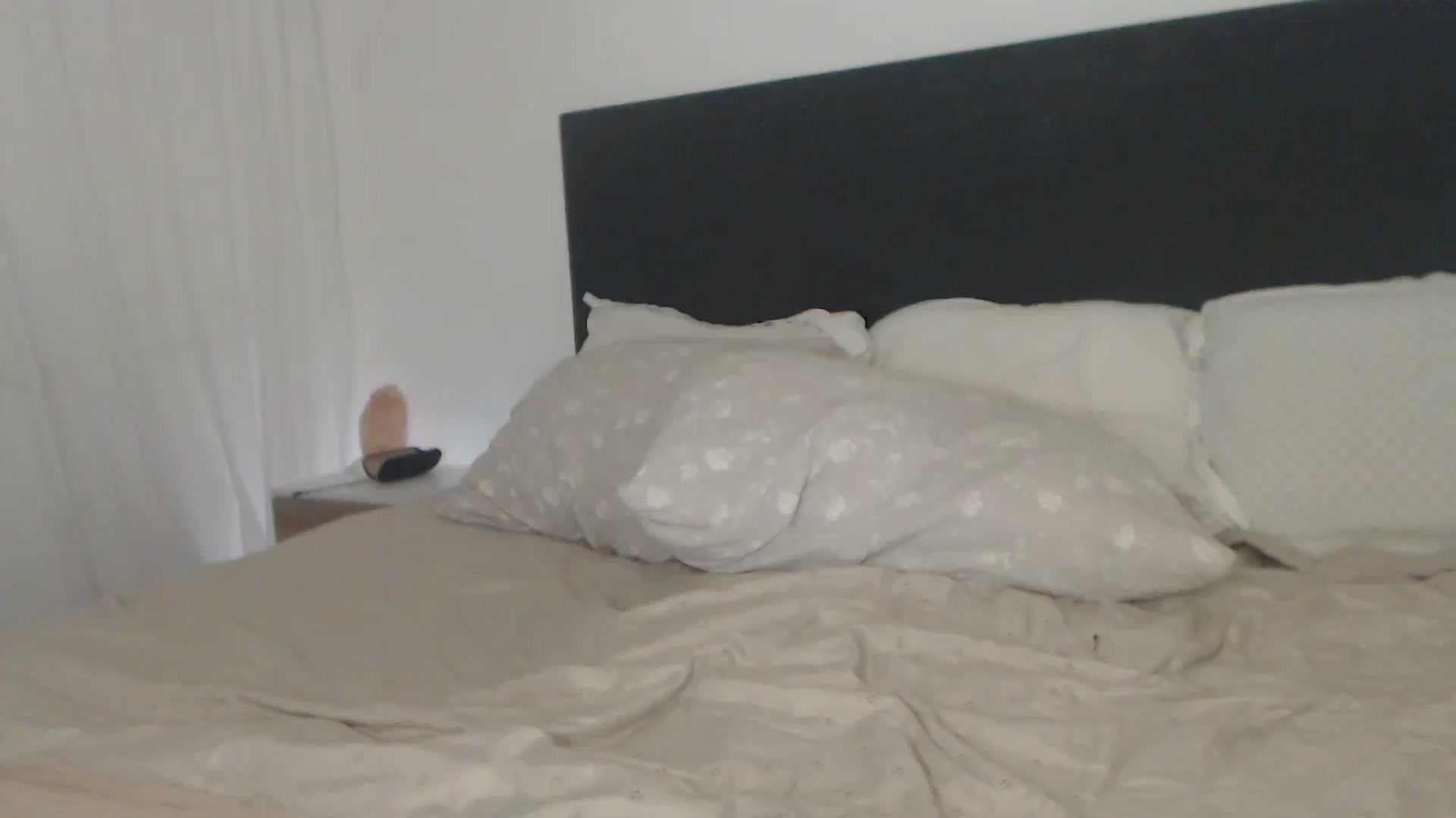 Gallery image thumbnail from ASweetJessie's myfreecams stream on, 08/17/2024, 14:04 image 6 of 20