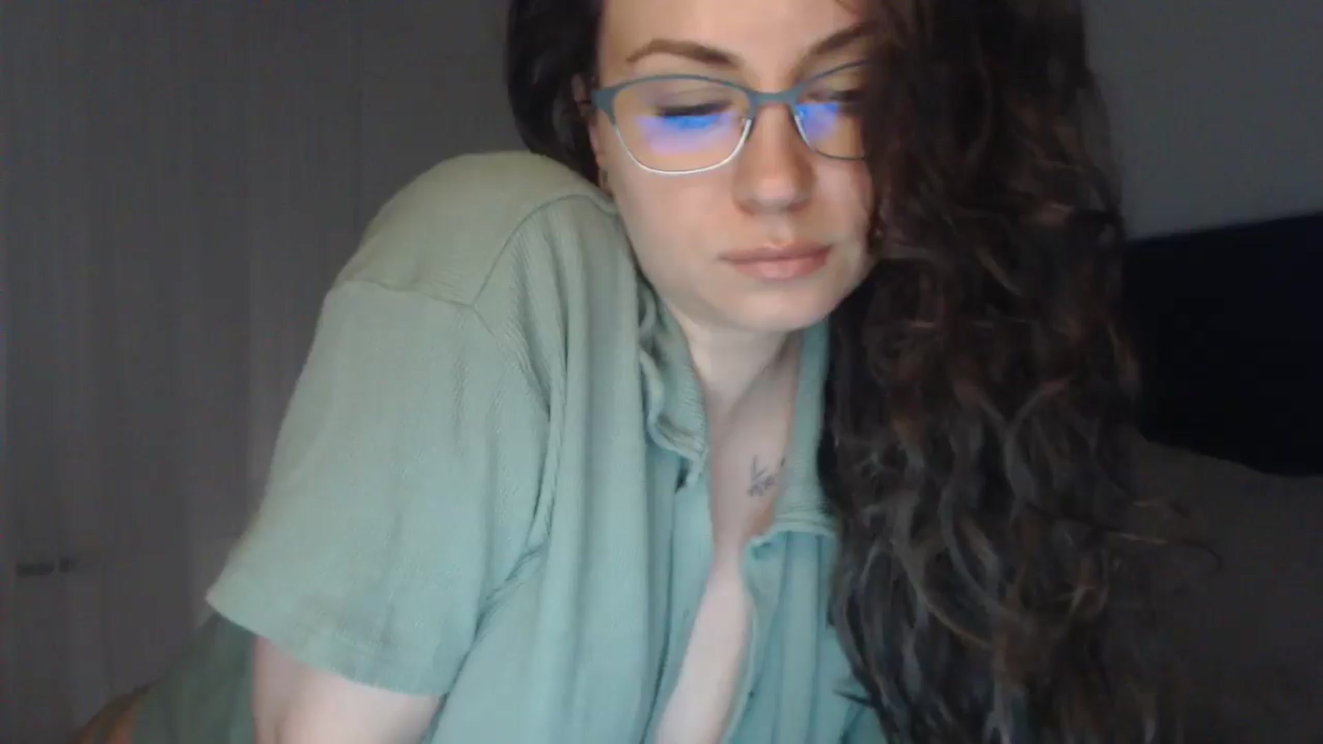 Gallery image thumbnail from ASweetJessie's myfreecams stream on, 08/26/2024, 14:32 image 5 of 20