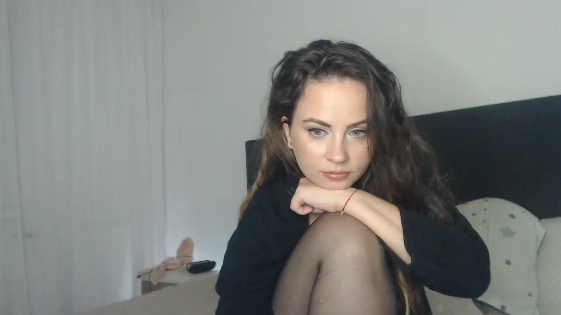 Gallery image thumbnail from ASweetJessie's myfreecams stream on, 09/30/2024, 19:08 image 15 of 20