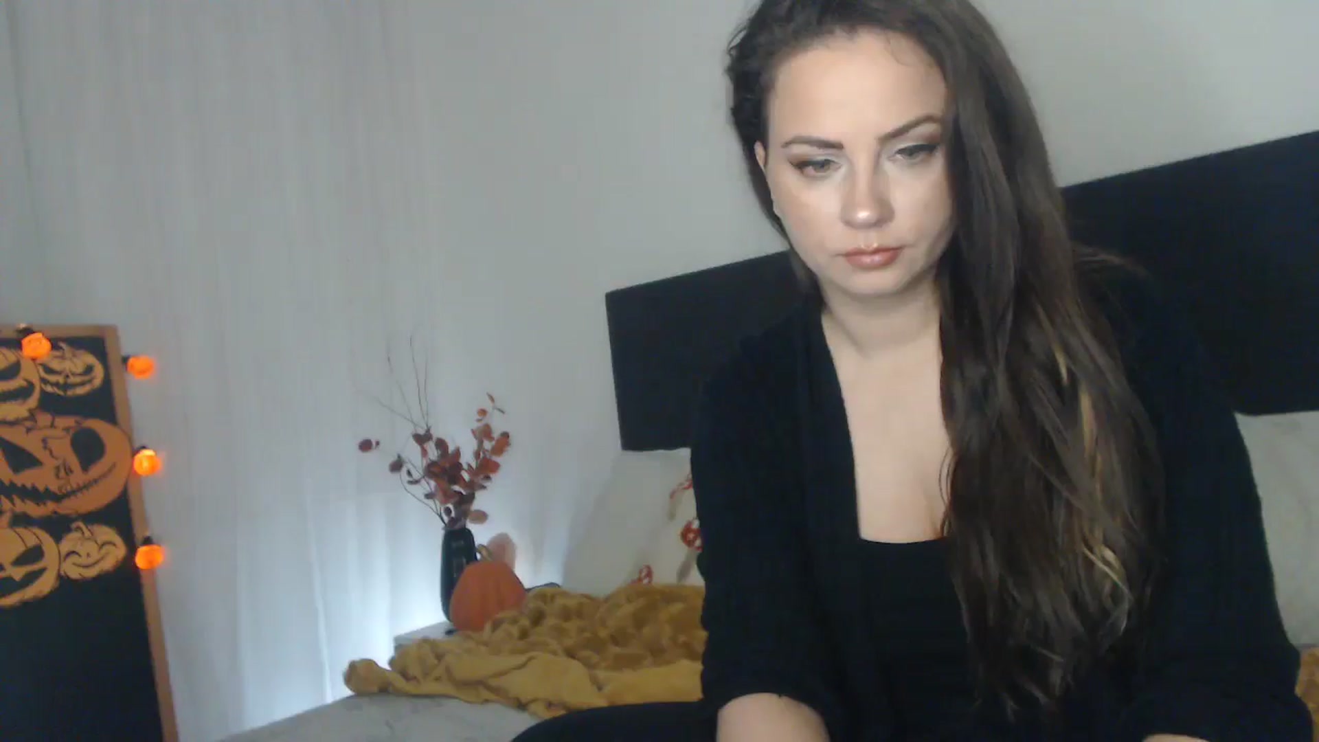 Gallery image thumbnail from ASweetJessie's myfreecams stream on, 10/15/2024, 15:08 image 2 of 20