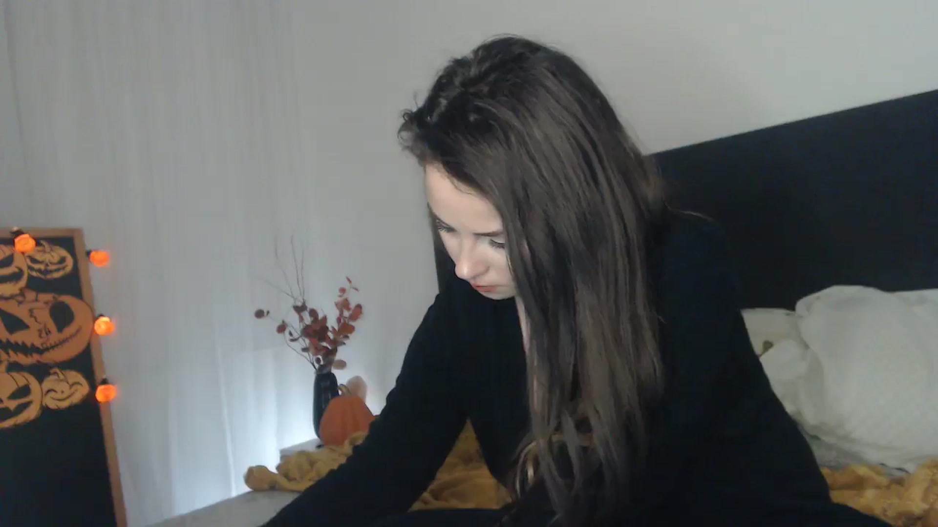 Gallery image thumbnail from ASweetJessie's myfreecams stream on, 10/15/2024, 15:08 image 12 of 20