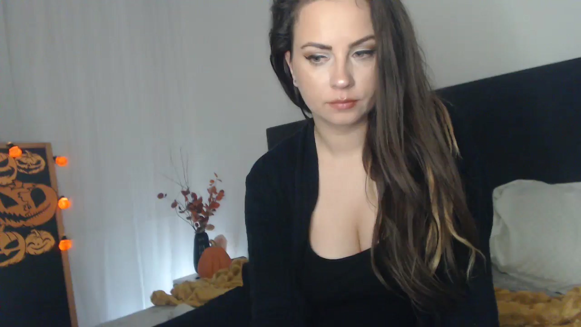 Gallery image thumbnail from ASweetJessie's myfreecams stream on, 10/15/2024, 15:08 image 20 of 20