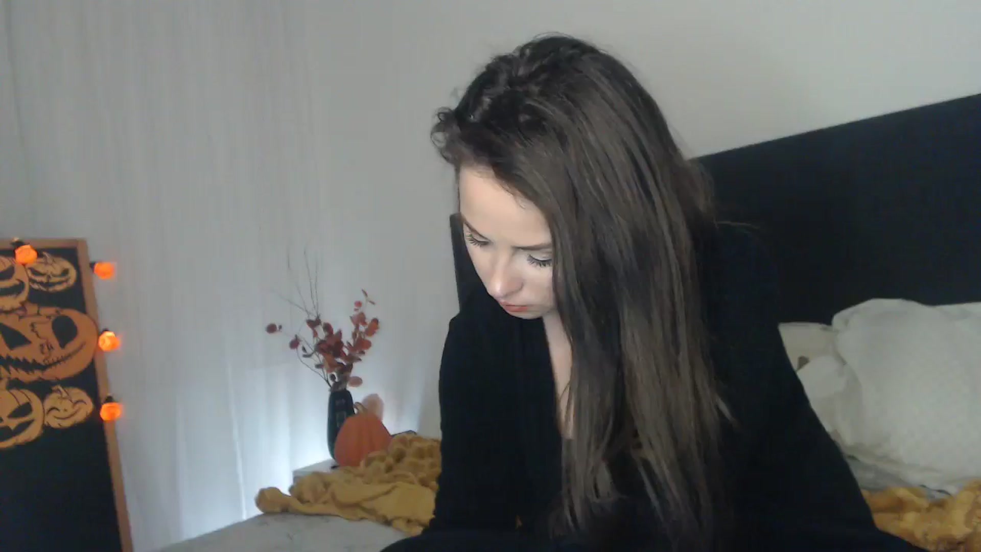 Gallery image thumbnail from ASweetJessie's myfreecams stream on, 10/15/2024, 15:08 image 8 of 20