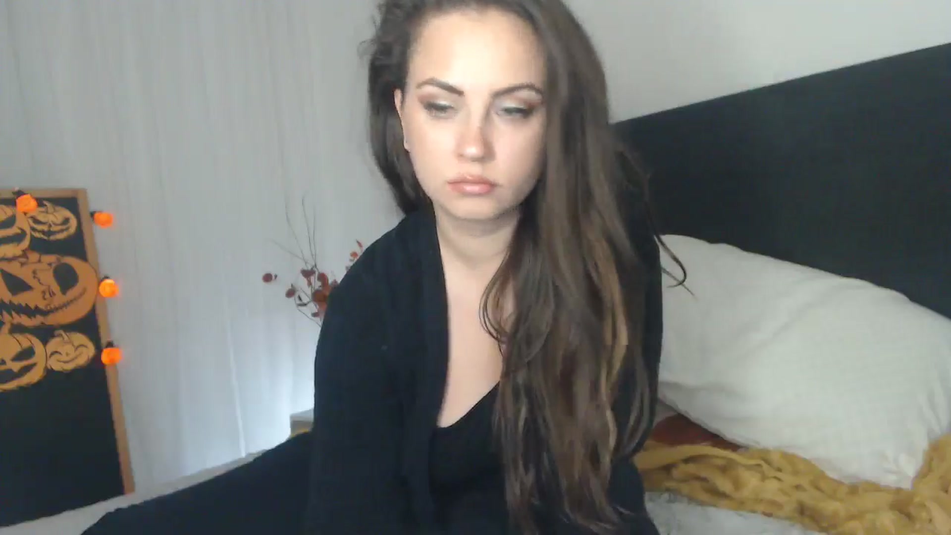 Gallery image thumbnail from ASweetJessie's myfreecams stream on, 10/15/2024, 19:16 image 4 of 20