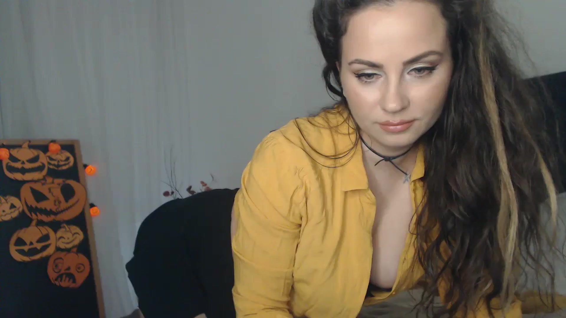 Gallery image thumbnail from ASweetJessie's myfreecams stream on, 10/19/2024, 16:48 image 13 of 20