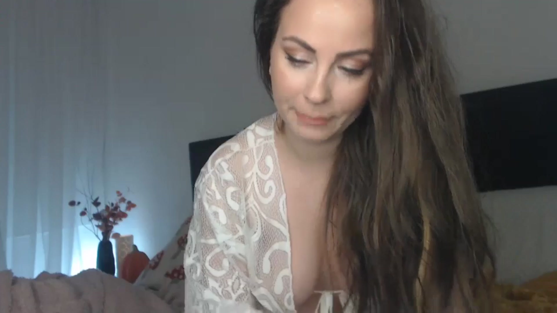 Gallery image thumbnail from ASweetJessie's myfreecams stream on, 10/20/2024, 14:55 image 10 of 20