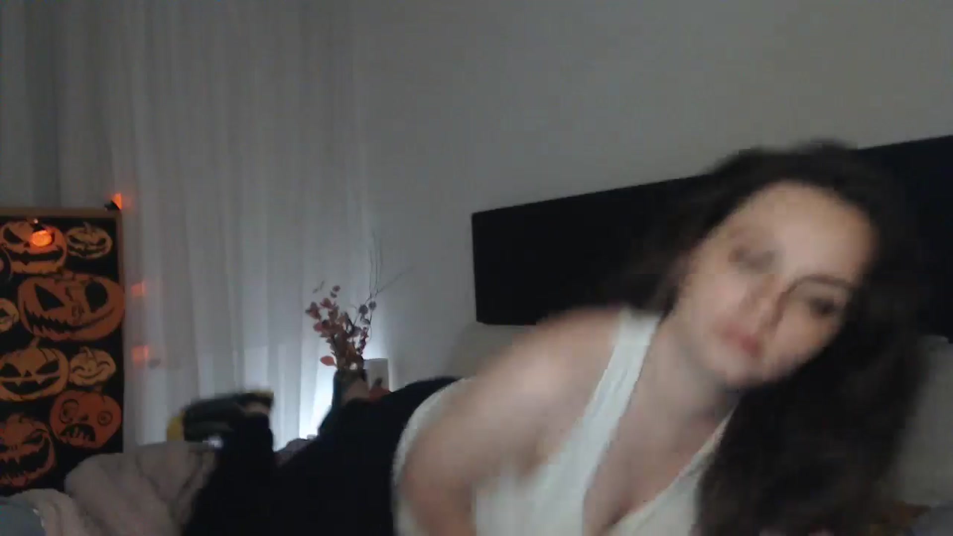 Gallery image thumbnail from ASweetJessie's myfreecams stream on, 10/27/2024, 18:42 image 20 of 20