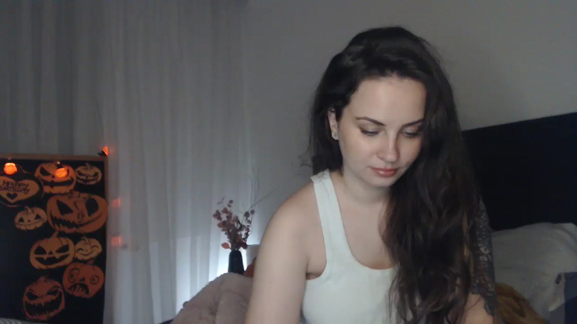 Gallery image thumbnail from ASweetJessie's myfreecams stream on, 10/27/2024, 18:42 image 11 of 20