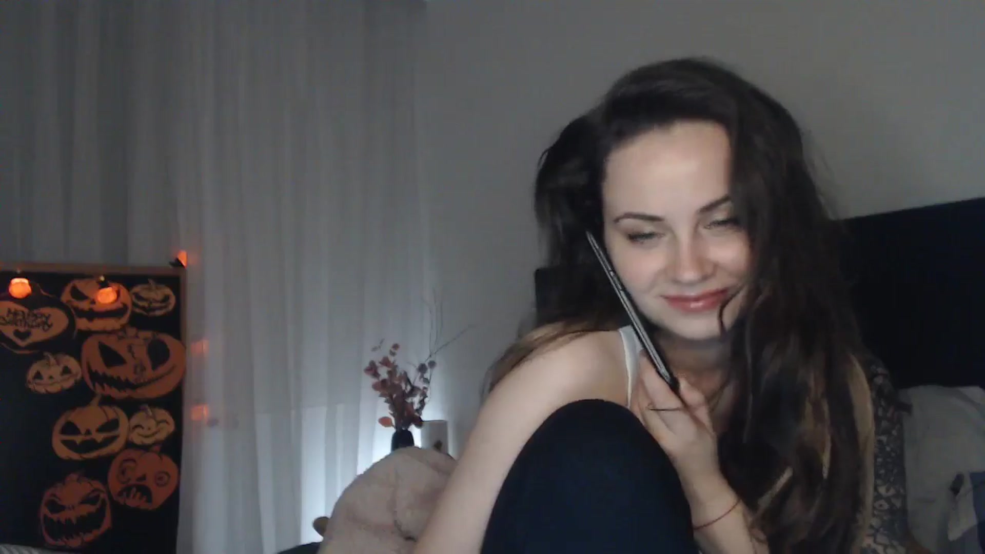 Gallery image thumbnail from ASweetJessie's myfreecams stream on, 10/27/2024, 18:42 image 8 of 20
