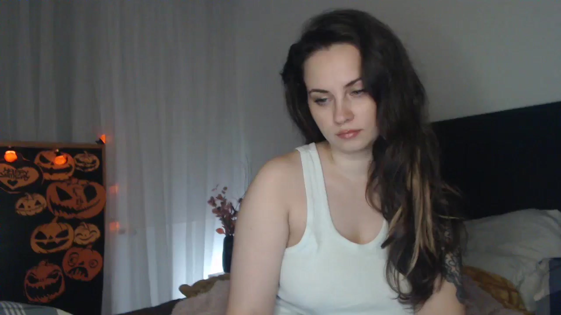 Gallery image thumbnail from ASweetJessie's myfreecams stream on, 10/27/2024, 18:42 image 17 of 20