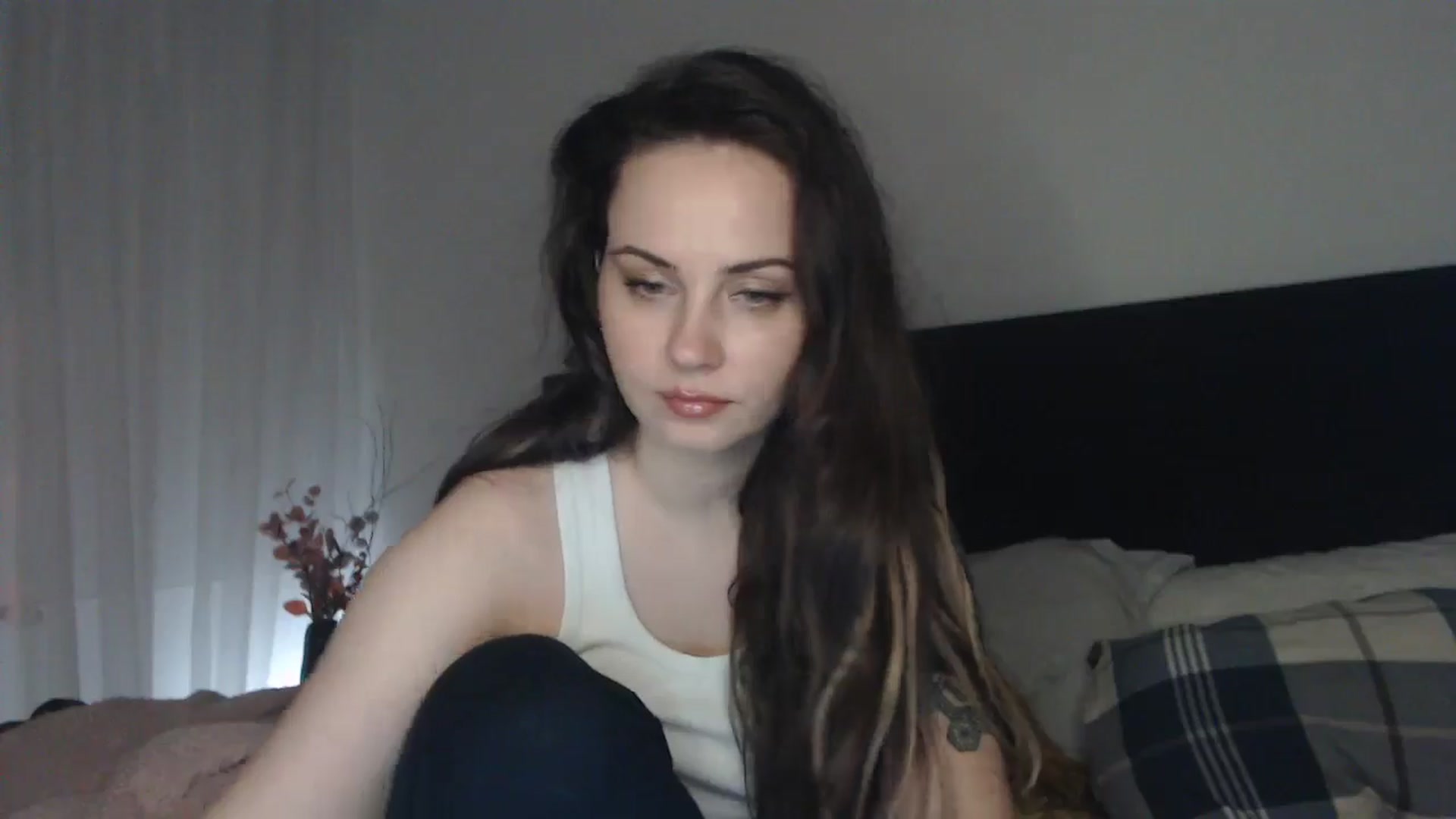 Gallery image thumbnail from ASweetJessie's myfreecams stream on, 10/27/2024, 18:42 image 2 of 20