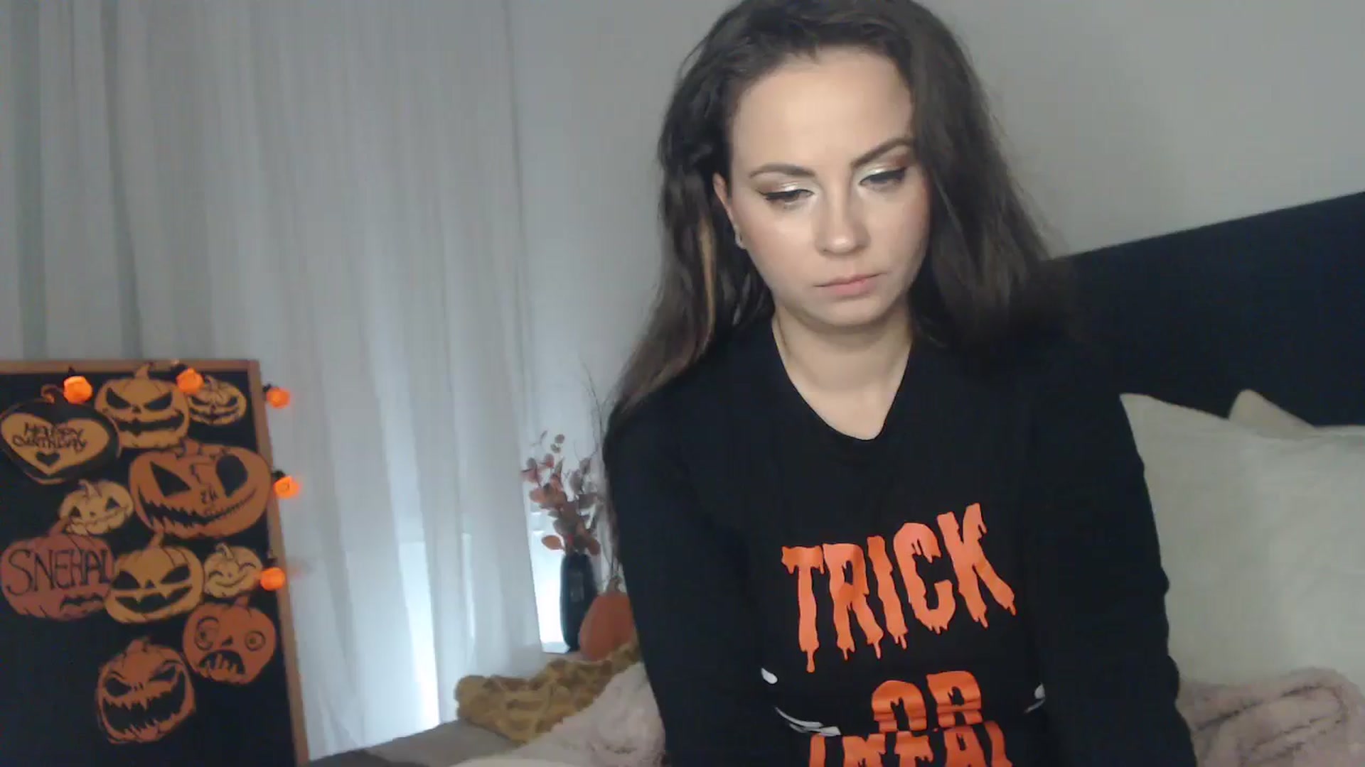 Gallery image thumbnail from ASweetJessie's myfreecams stream on, 10/31/2024, 19:10 image 16 of 20