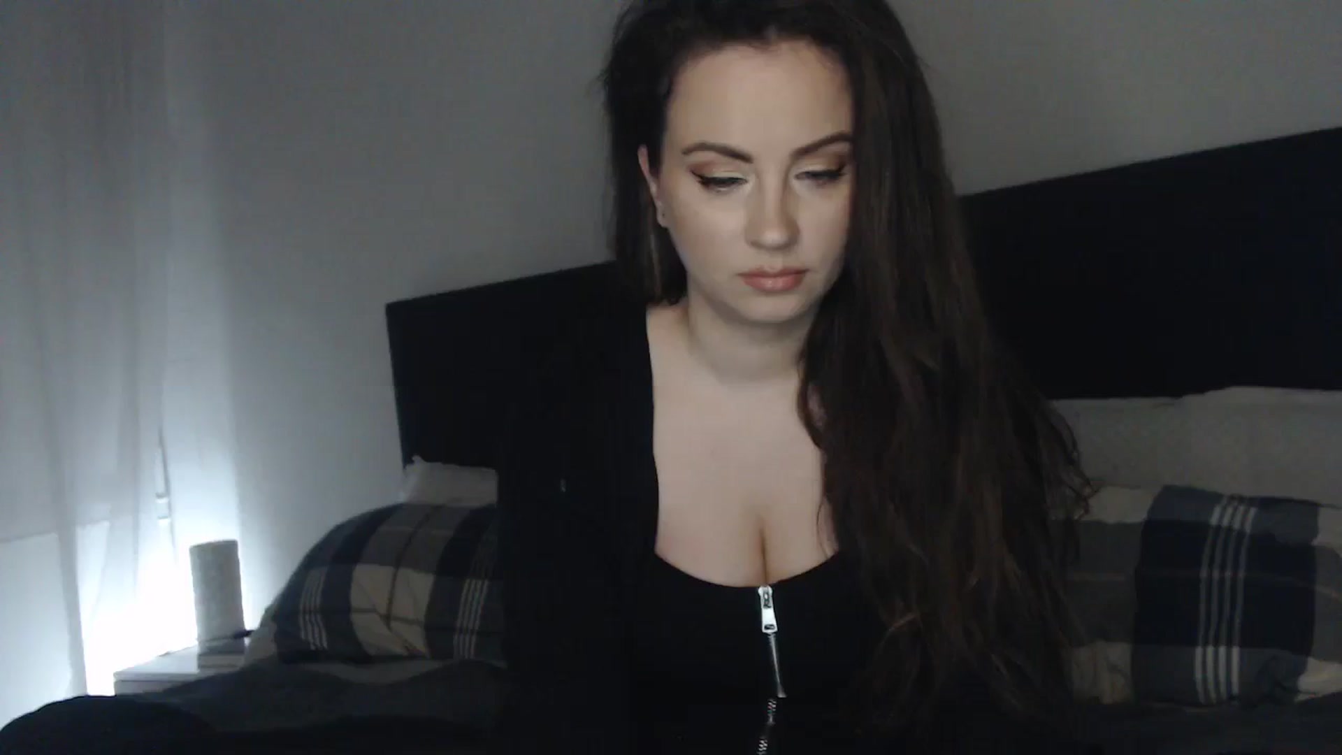 Gallery image thumbnail from ASweetJessie's myfreecams stream on, 11/15/2024, 17:17 image 5 of 20