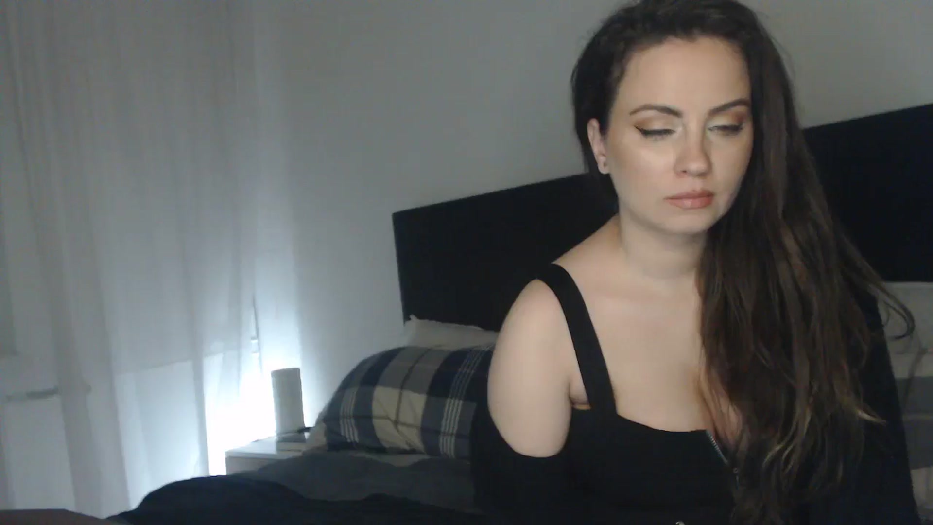 Gallery image thumbnail from ASweetJessie's myfreecams stream on, 11/15/2024, 19:24 image 20 of 20