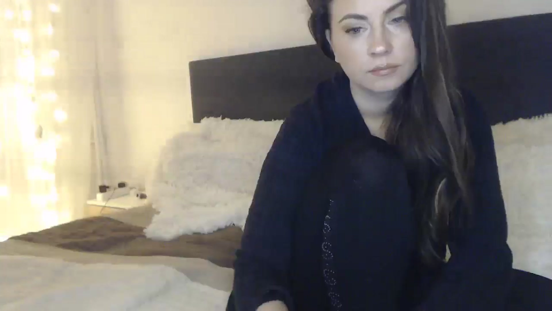 Gallery image thumbnail from ASweetJessie's myfreecams stream on, 01/11/2025, 17:51 image 5 of 20