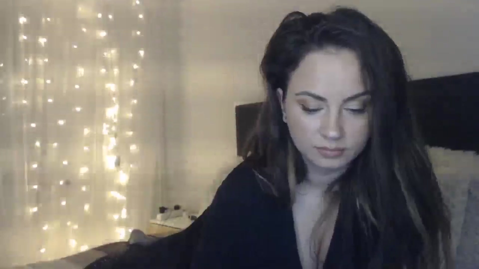 Gallery image thumbnail from ASweetJessie's myfreecams stream on, 01/11/2025, 19:16 image 17 of 20