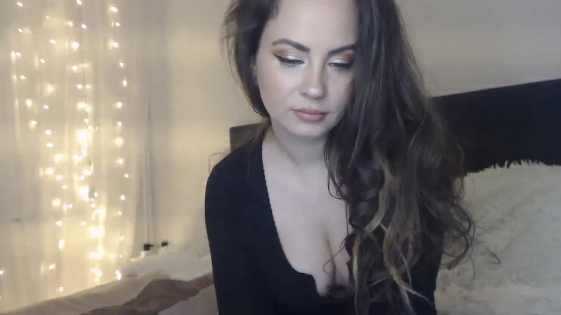 Gallery image thumbnail from ASweetJessie's myfreecams stream on, 01/12/2025, 19:31 image 8 of 20