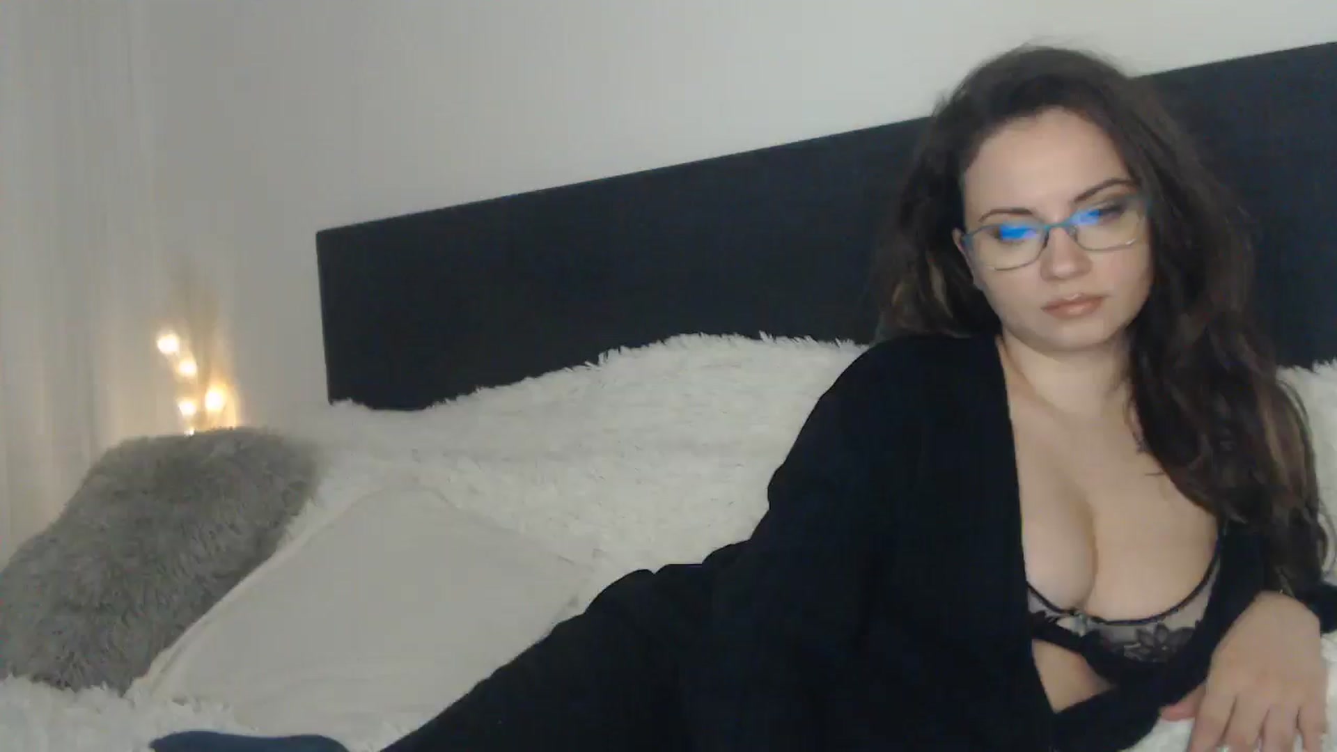 Gallery image thumbnail from ASweetJessie's myfreecams stream on, 01/28/2025, 19:57 image 11 of 20