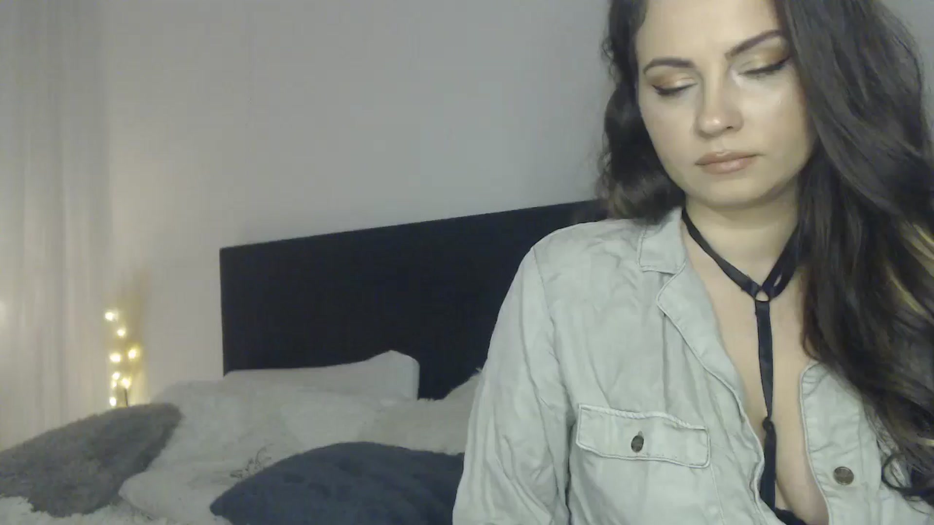 Gallery image thumbnail from ASweetJessie's myfreecams stream on, 01/30/2025, 13:40 image 2 of 20