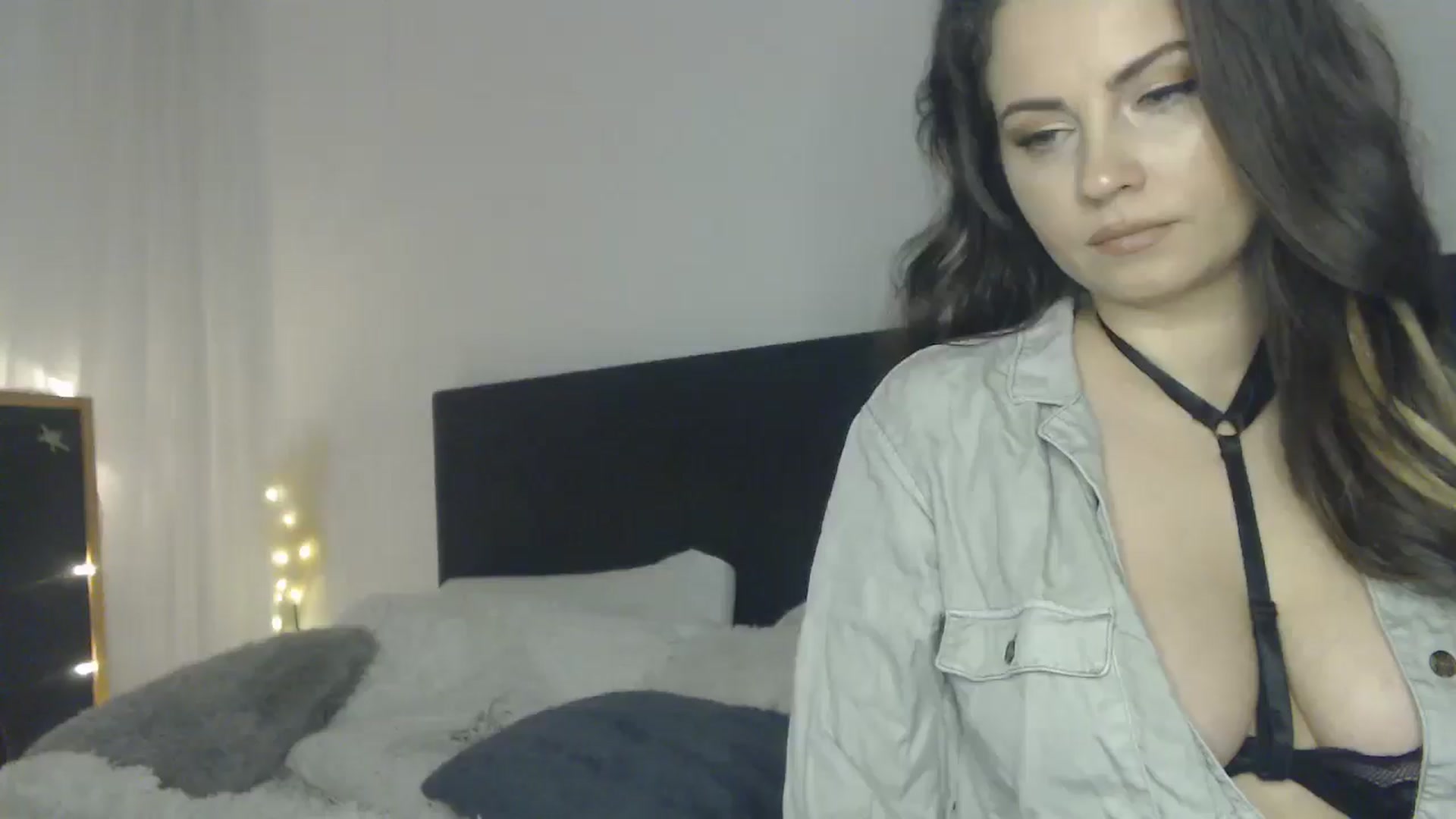 Gallery image thumbnail from ASweetJessie's myfreecams stream on, 01/30/2025, 13:40 image 14 of 20