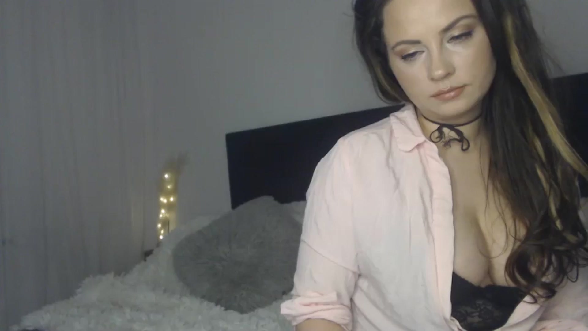 Gallery image thumbnail from ASweetJessie's myfreecams stream on, 02/15/2025, 16:23 image 14 of 20