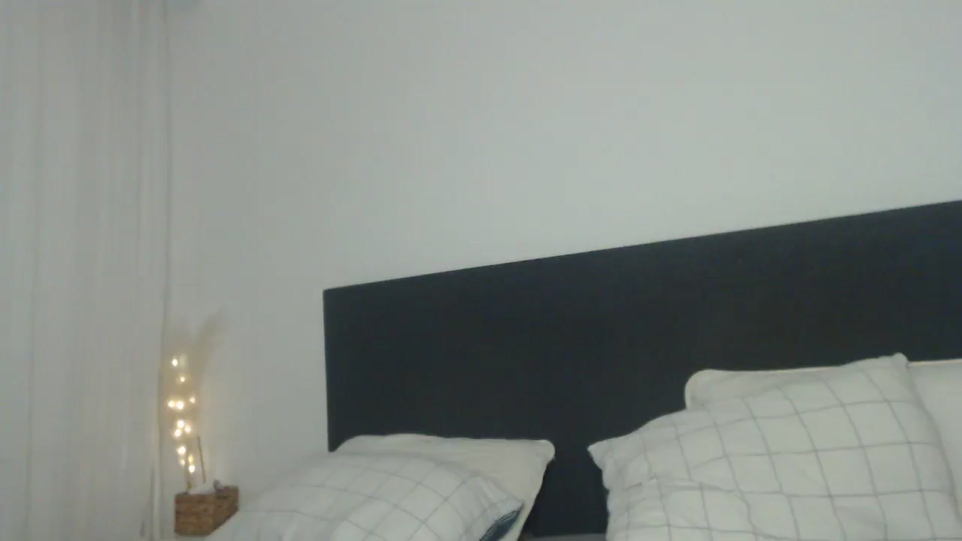 Gallery image thumbnail from ASweetJessie's myfreecams stream on, 03/14/2025, 17:09 image 13 of 20