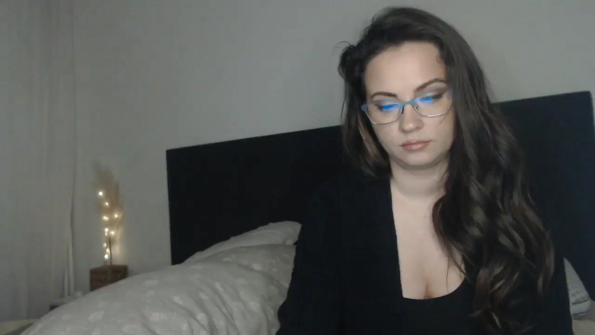 Gallery image thumbnail from ASweetJessie's myfreecams stream on, 03/20/2025, 19:26 image 16 of 20