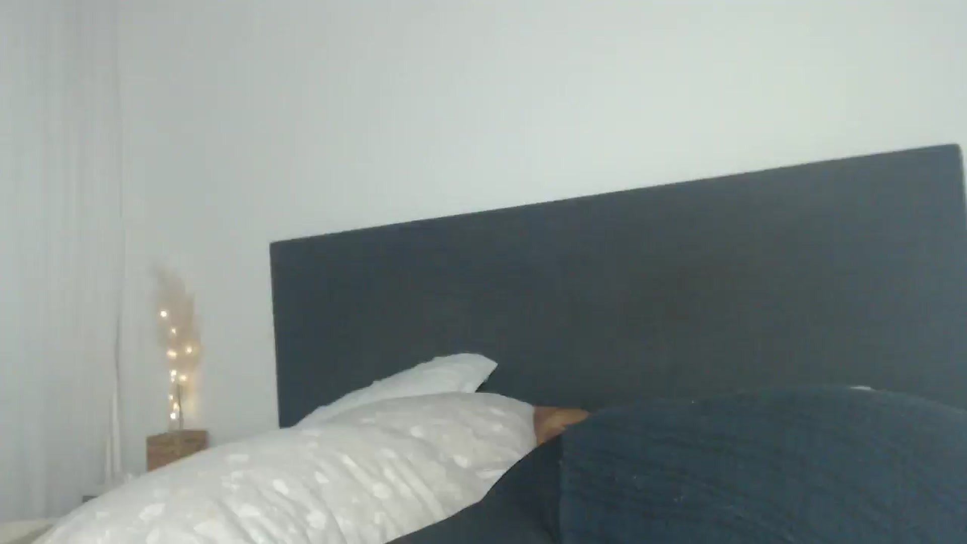 Gallery image thumbnail from ASweetJessie's myfreecams stream on, 03/20/2025, 19:26 image 9 of 20