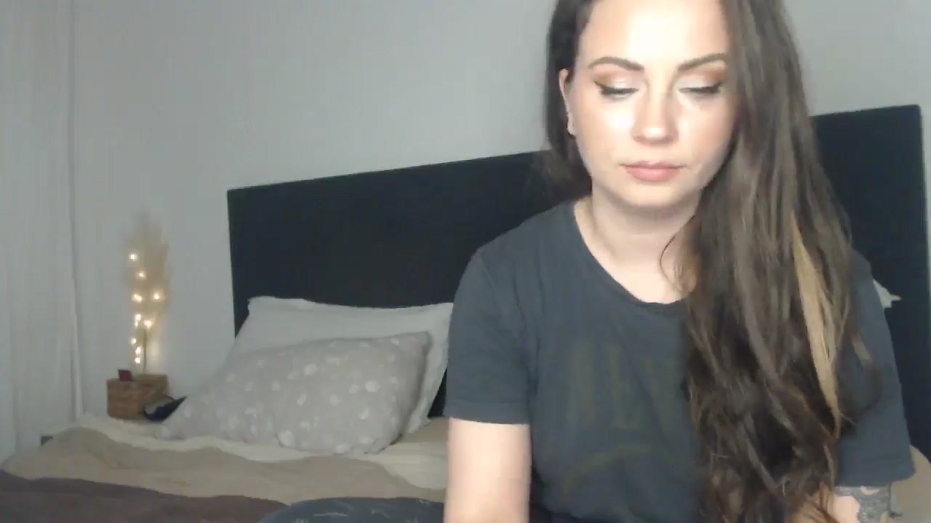 Gallery image thumbnail from ASweetJessie's myfreecams stream on, 03/23/2025, 17:36 image 12 of 20