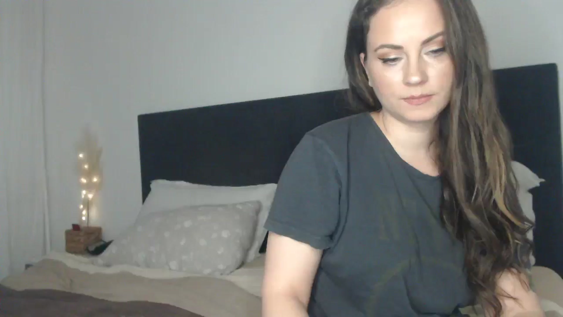 Gallery image thumbnail from ASweetJessie's myfreecams stream on, 03/23/2025, 17:36 image 9 of 20