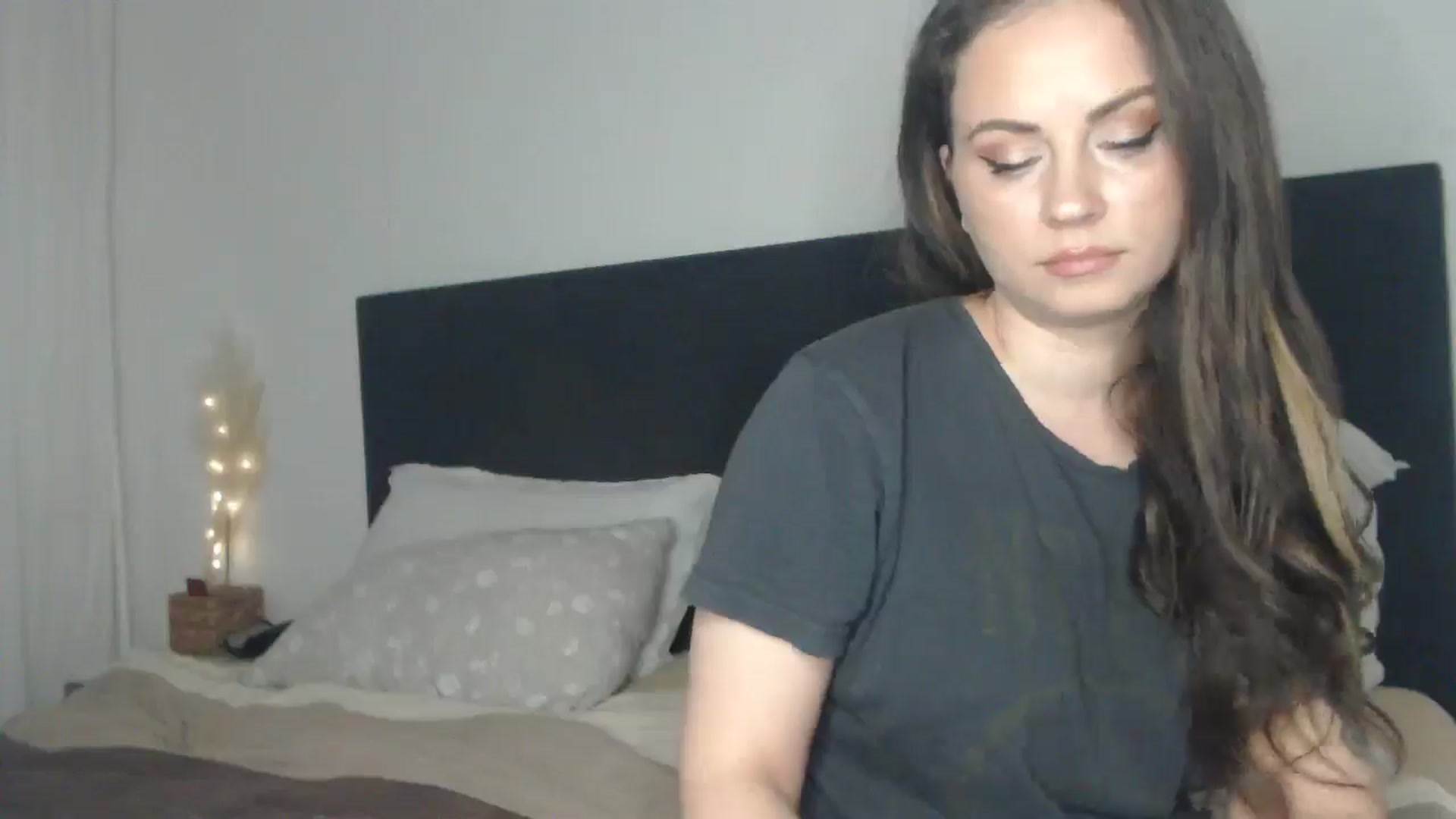 Gallery image thumbnail from ASweetJessie's myfreecams stream on, 03/23/2025, 17:36 image 10 of 20