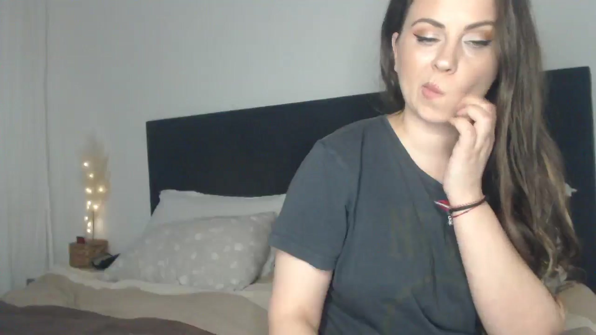 Gallery image thumbnail from ASweetJessie's myfreecams stream on, 03/23/2025, 17:36 image 5 of 20