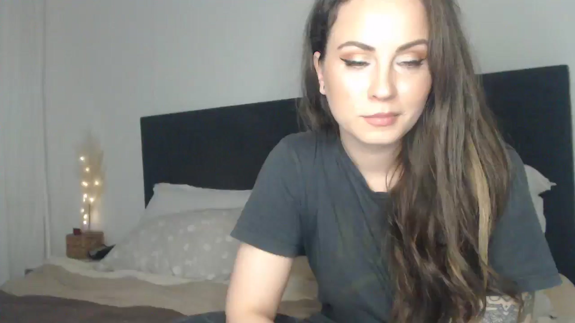 Gallery image thumbnail from ASweetJessie's myfreecams stream on, 03/23/2025, 17:36 image 19 of 20