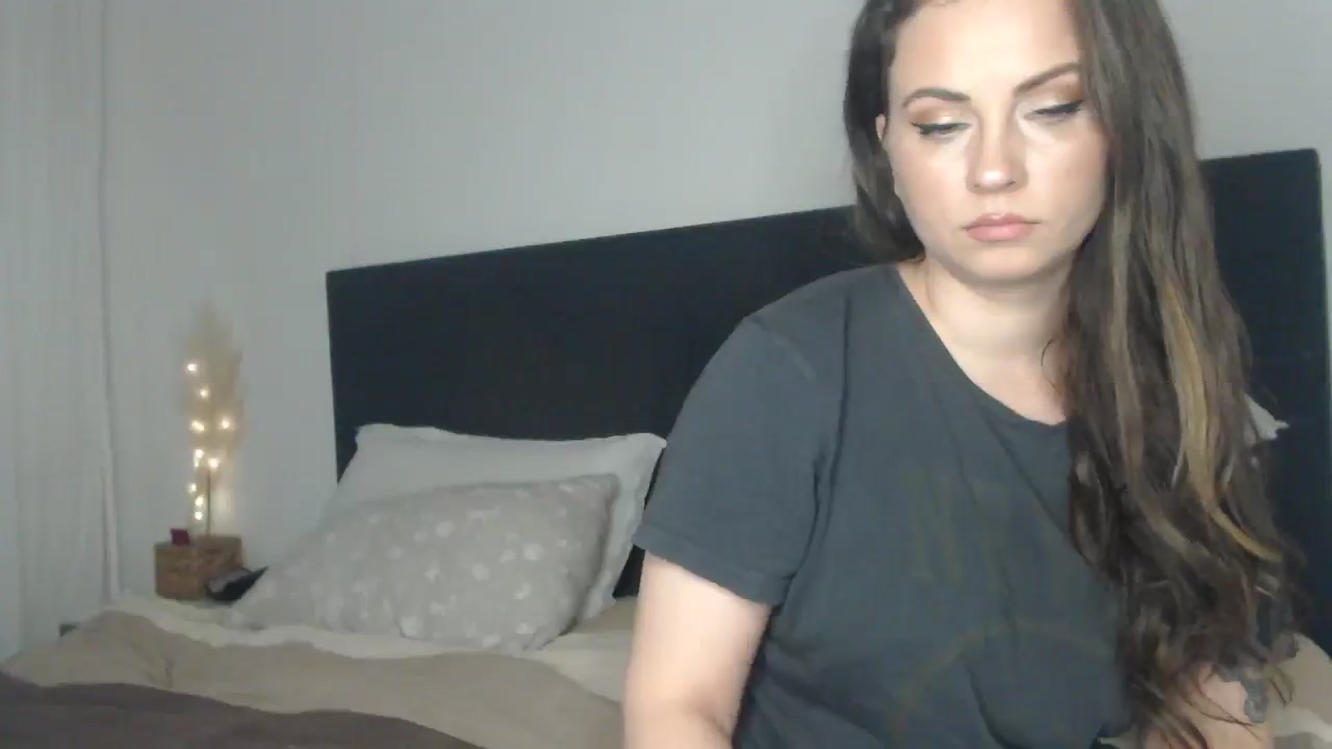 Gallery image thumbnail from ASweetJessie's myfreecams stream on, 03/23/2025, 17:36 image 6 of 20